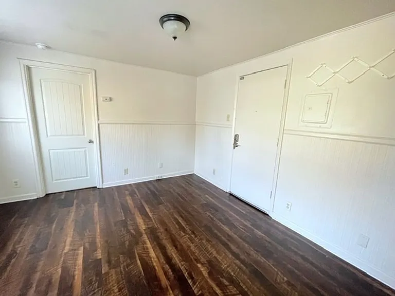 1335 Hyder St — Photo 61
