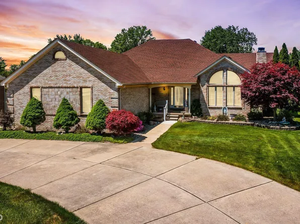 23890 Hall Rd, Woodhaven, MI 48183