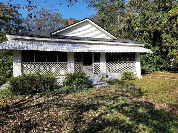 896 Dorothy St, Macon, GA 31217