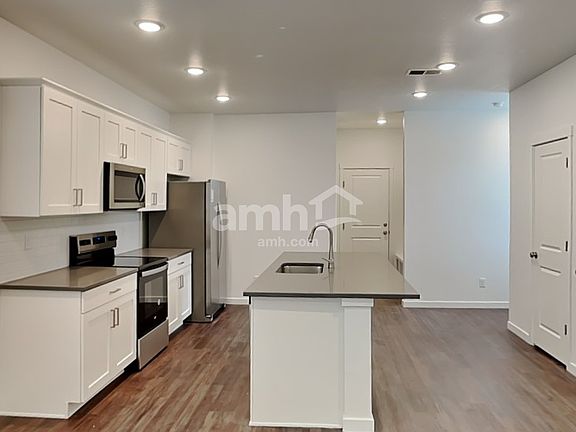 4th image of 23711 E 2nd Pl