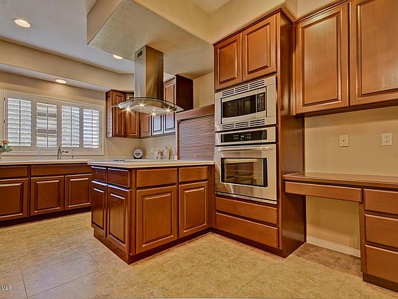 4th image of 908 E Derby Dr