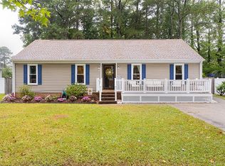 570 Waters Rd, Chesapeake, VA 23322