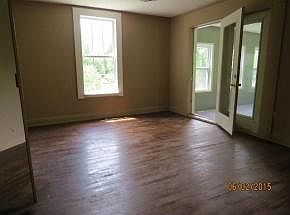 5th image of 961 Virginia Ave NE