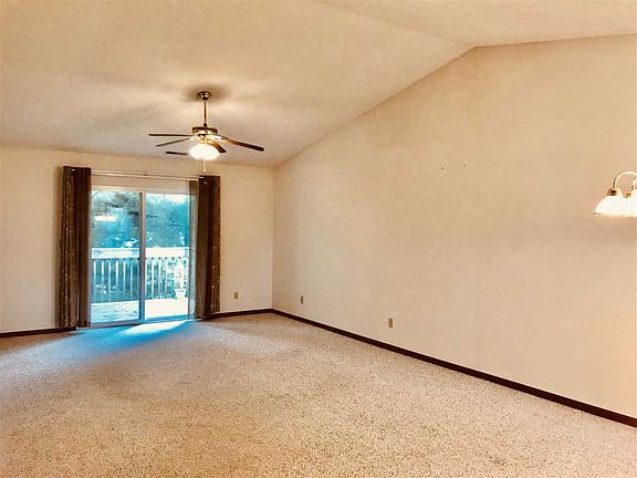 2nd image of 5882 Beechwood Dr APT D