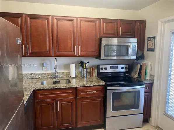 4700 Washington St, Hollywood, FL