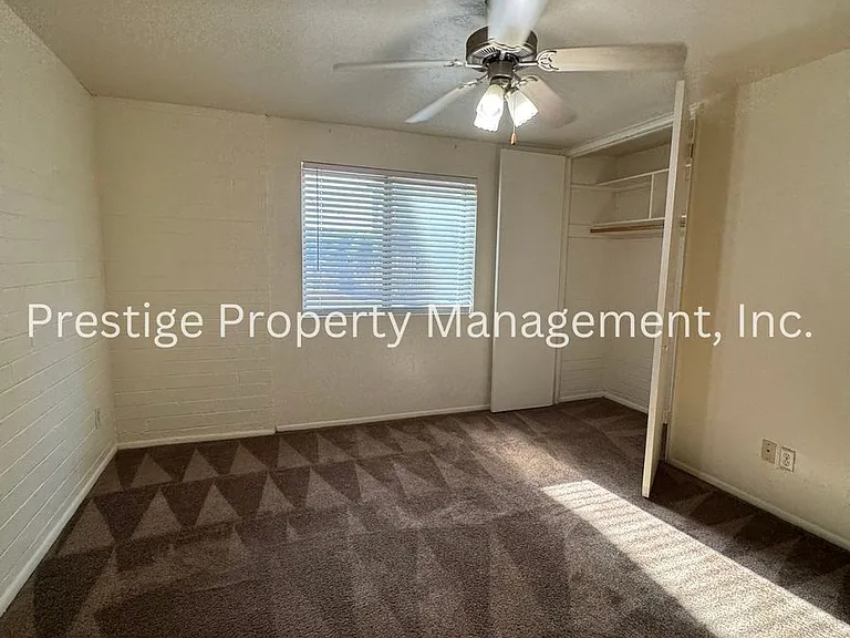 2525 N Alvernon Way #B4 — Photo 19