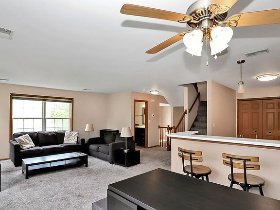 4th image of 1506 Winfield Way Unit 1506