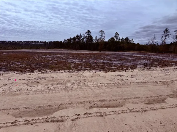 11 Wiregrass Ln, Waycross, GA 31501