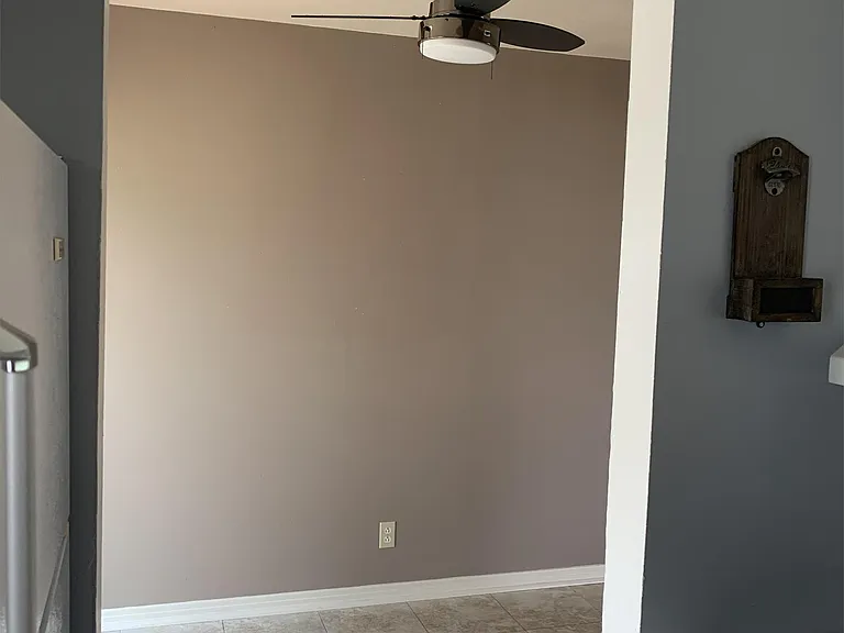 4126 Pleasant Dr — Photo 9
