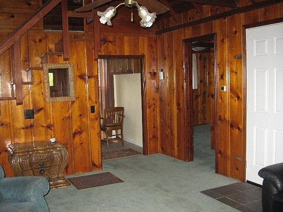5th image of 23881 Wildwood Ln