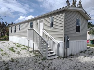 91 Isle Of Saint Thomas, Naples, FL 34114