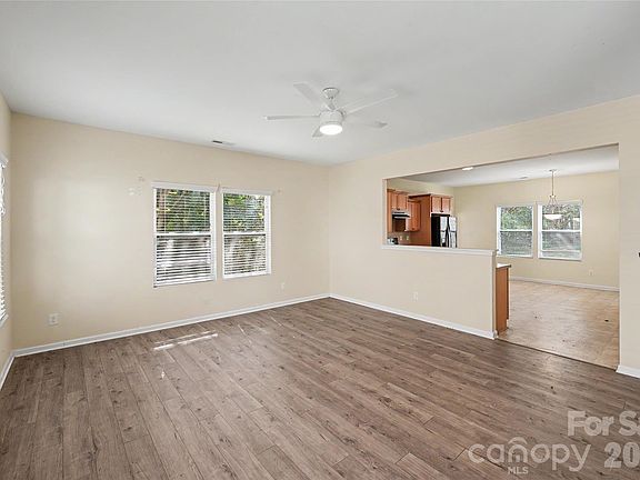 2nd image of 460 Dutch White Dr