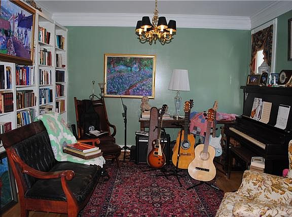 3rd image of 1566 Wrights Ln