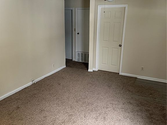 5th image of 1116 Frederick Blvd