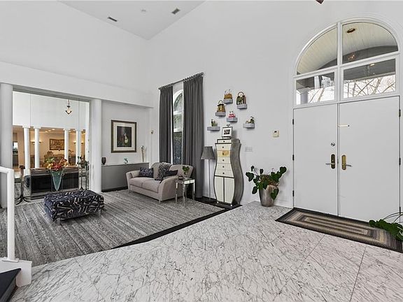 2nd image of 413 Ridgeley Rd