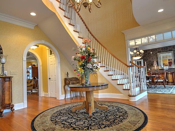 4th image of 3022 Oak Hill Ln