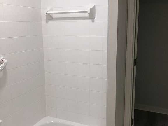 2nd image of 2281 NE 2nd St APT 211