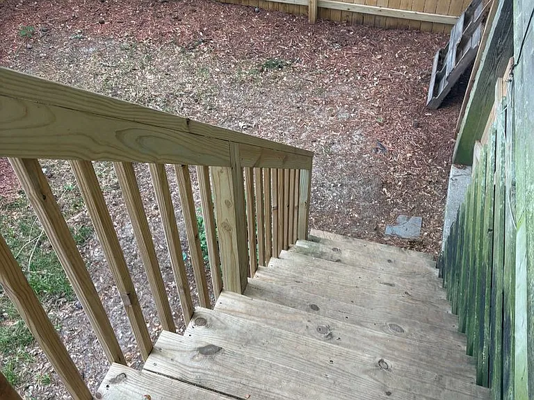 105 Lenwood Ct — Photo 9