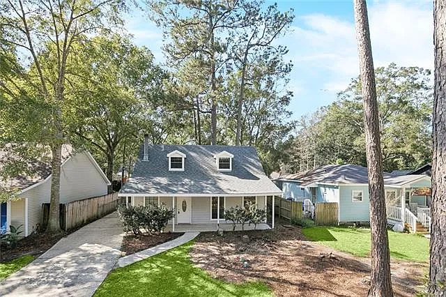 2519 Oriole St — Photo 3