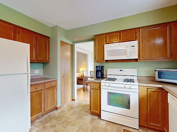 4th image of 558 Abbeywood Dr