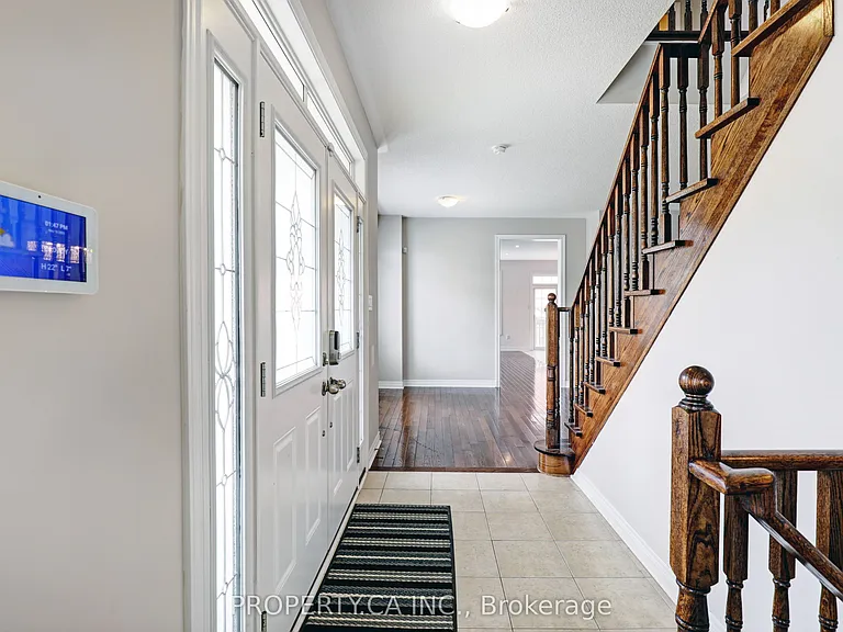 41 Spruce Pine Cres — Photo 4