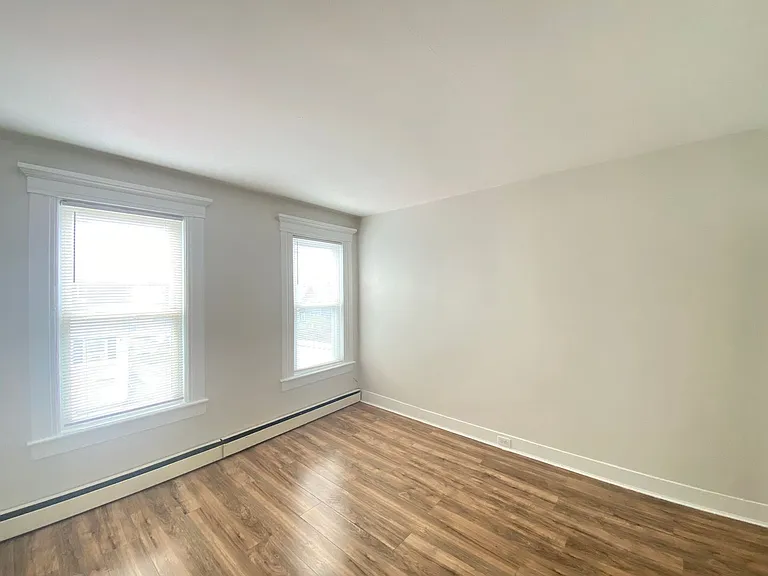 43 Ashland St #2 — Photo 6