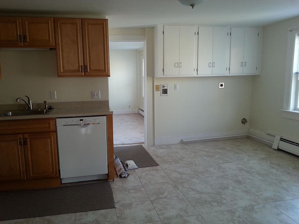 5 Becket St Salem, MA, 01970 Apartments for Rent Zillow