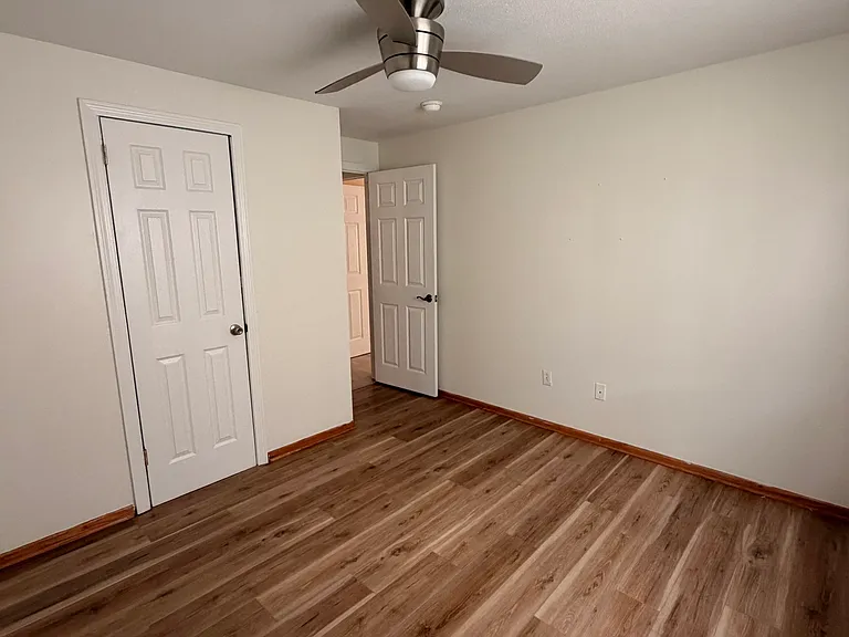 265 Burritt St #105 — Photo 10