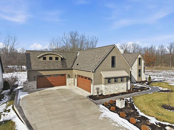 4th image of 447 E Basalt Dr