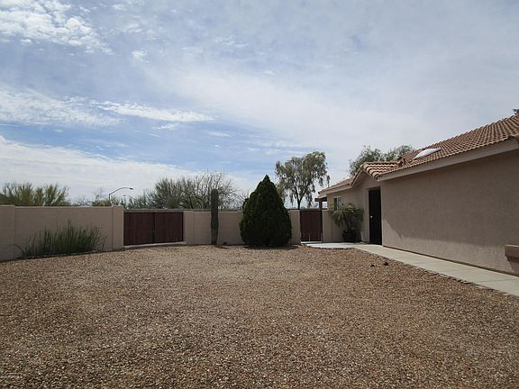 4th image of 13188 N Classic Overlook Ct
