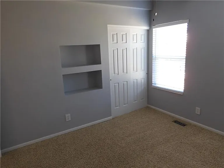 3025 Wolf Creek Way — Photo 35
