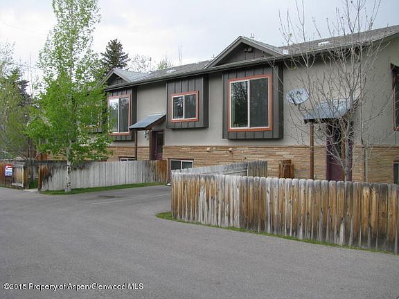 2nd image of 403 S 2nd St
