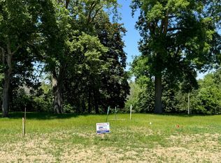 809 Academy Cir, Nevada, IA 50201