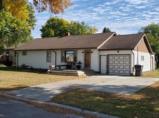 623 6th St, Wyndmere, ND 58081