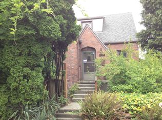 7355 18th Ave NE, Seattle, WA 98115