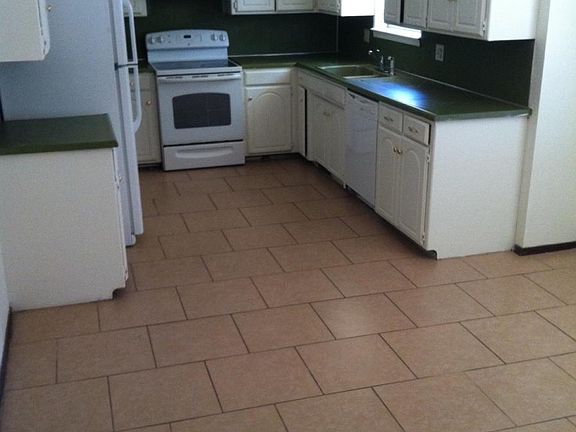 4th image of 12416 High Meadow Dr