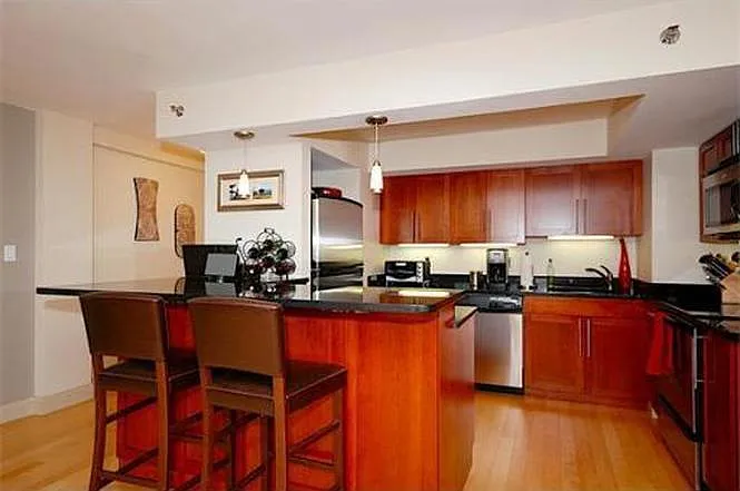 1600 Beacon St #504 — Photo 5