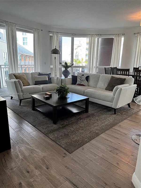 7275 SW 90th Way #301 — Photo 3