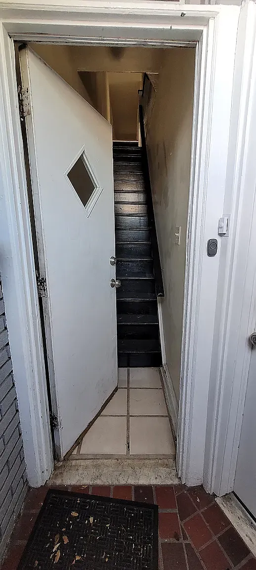 2 bed, 1200 sqft, $1,350 — Photo 2