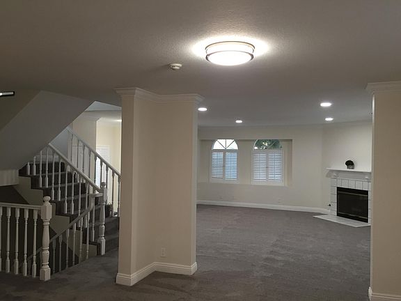 4th image of 619 N Guadalupe Ave Unit 6