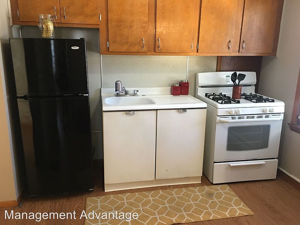 2nd image of 732 S 26th St APT 1