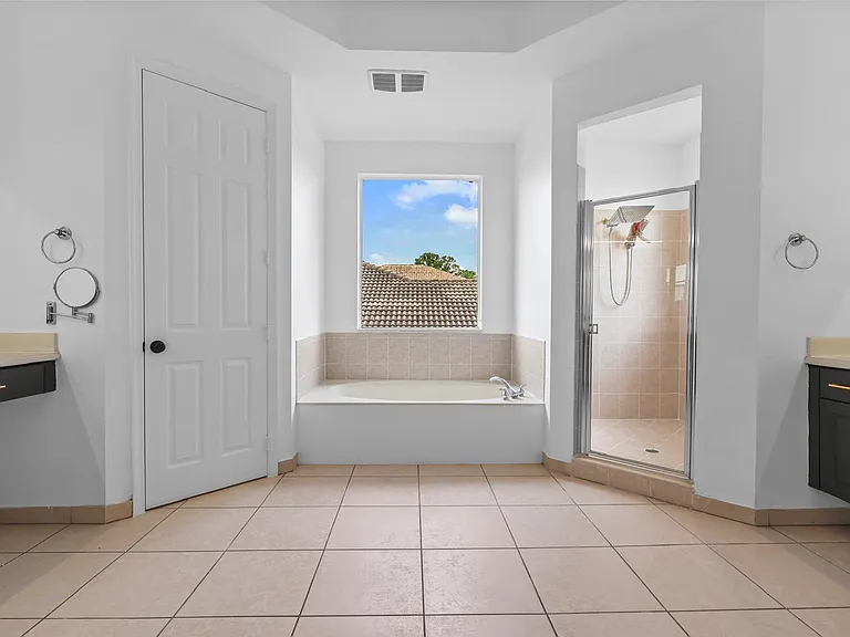 1831 Waldorf Dr — Photo 49