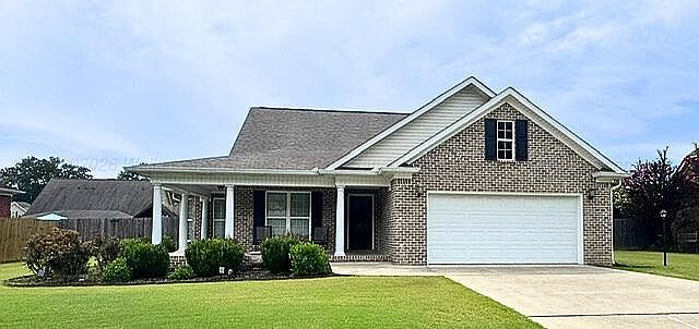 2nd image of 411 Dominion Dr SE