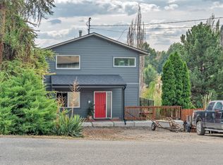 770 Lower Debeck Rd, Naramata, BC V0H 1N1