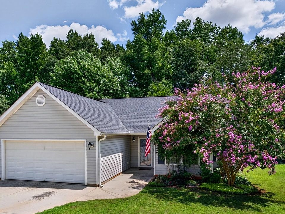 1st image of 112 Slate Ln