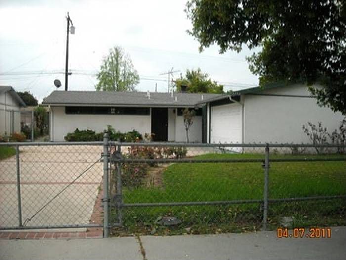 1st image of 2242 Carlton Ave
