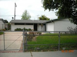 2242 Carlton Ave, Pomona, CA 91768