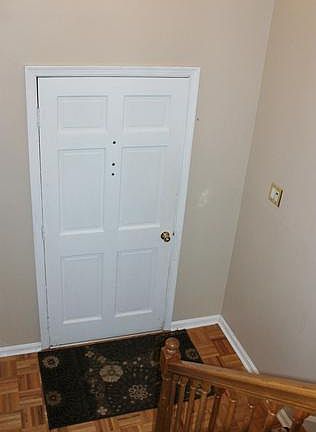 4th image of 5703 Broadmoor St