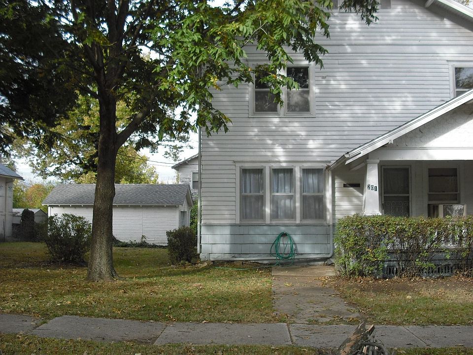 2nd image of 201 Massachusetts St