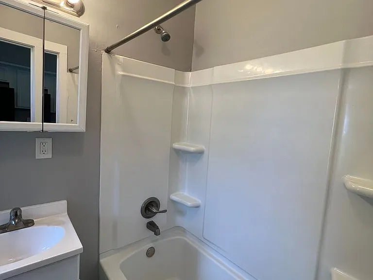 604 Fillmore St — Photo 8